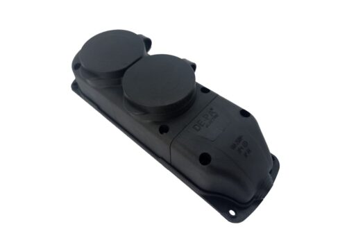 Bull Розетка 2-х местная каучуковая с заземлением с крышкой 338003